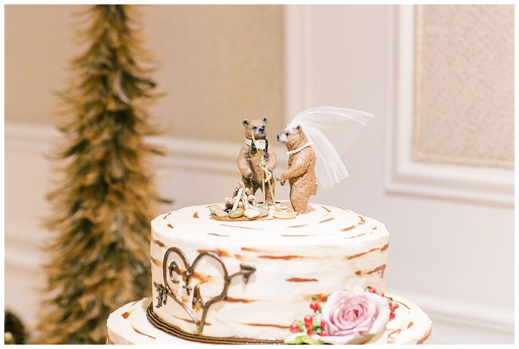 grooms cake with bear cake toppers